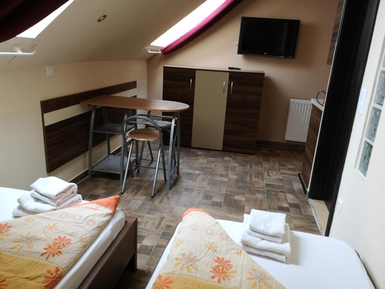 Bed and Breakfast Borostyan Panzio Balatonfuered Экстерьер фото