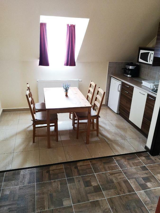 Bed and Breakfast Borostyan Panzio Balatonfuered Экстерьер фото